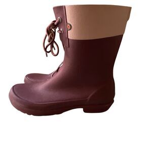 Bogs Flora Two-Eye Women’s Rubber Waterproof RainBoot